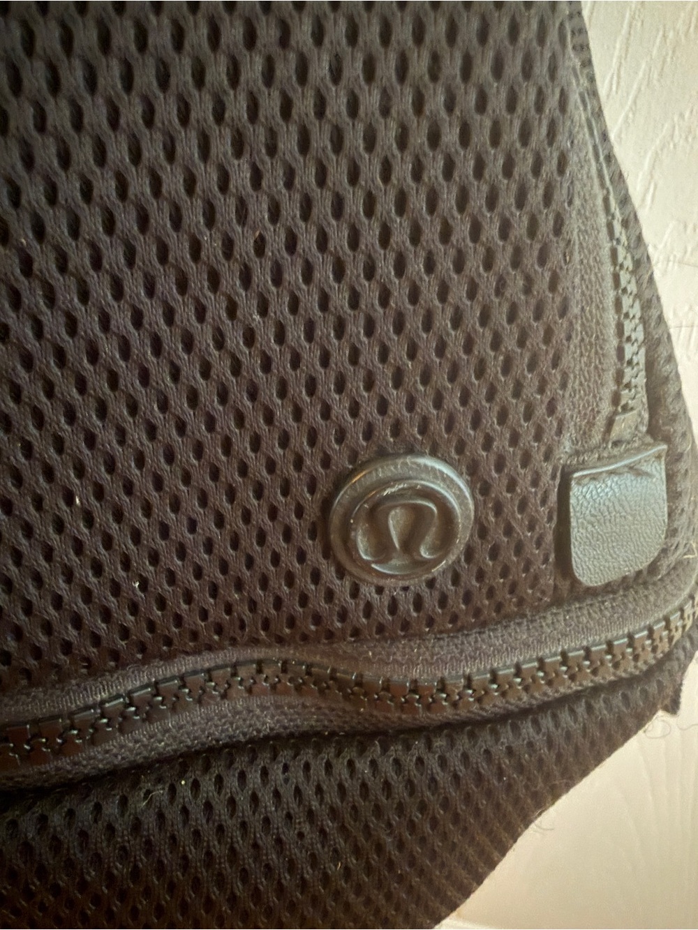 lululemon athletica Black Mesh Sling Backpack - Picture 4 of 4